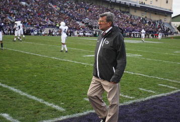 EVANSTON, IL - OCTOBER 31: Head coach Joe Paterno of the Penn State Nittany Lions walks the sidelines as his team takes on the Northwestern Wilcats at Ryan Field on October 31, 2009 in Evanston, Illinois. Penn State defeated Northwestern 34-13. (Photo by Jonathan Daniel/Getty Images)