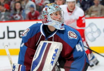 DENVER - OCTOBER 24:  Goaltender Craig Anderson #41 of the Colorado Avalanche defends the goal against the Detroit Red Wings during NHL action at the Pepsi Center on October 24, 2009 in Denver, Colorado. Anderson had 48 saves as the Avalanche defeated the Red Wings 3-1.  (Photo by Doug Pensinger/Getty Images)