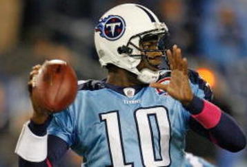 NASHVILLE, TN - OCTOBER 11:  Vince Young #10 of the Tennessee Titans throws the ball during the NFL game against the Indianapolis Colts at LP Field on October 11, 2009 in Nashville, Tennessee. The Colts defeated the Titans 31-9.  (Photo by Andy Lyons/Getty Images)