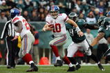 PHILADELPHIA - NOVEMBER 01:  Eli Manning #10 of the New York Giants runs the ball against the Philadelphia Eagles on November 1, 2009 at Lincoln Financial Field in Philadelphia, Pennsylvania.  (Photo by Jim McIsaac/Getty Images)