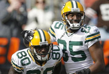 CLEVELAND, OH - OCTOBER 25:  Donald Driver #80 and Greg Jennings #85 of the Green Bay Packers celebrate after scoring a touchdown against the Cleveland Browns at Cleveland Browns Stadium on October 25, 2009 in Cleveland, Ohio.  (Photo by Matt Sullivan/Getty Images)