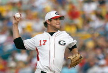 OMAHA, NE - JUNE 23: Trevor Holder #17 of the Georgia Bulldogs delivers a pitch against the Fresno State Bulldogs during Game 1 of the 2008 Men's College World Series Championship on June 23, 2008 at Rosenblatt Stadium in Omaha, Nebraska.  (Photo by Kevin C. Cox/Getty Images)