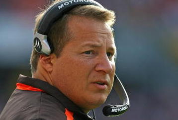 CHICAGO - NOVEMBER 01: Head coach Eric Mangini of the Cleveland Browns watches as his team takes on the Chicago Bears at Soldier Field on November 1, 2009 in Chicago, Illinois. The Bears defeated the Browns 30-6. (Photo by Jonathan Daniel/Getty Images)
