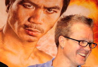 BEVERLY HILLS, CA - SEPTEMBER 14: Freddy Roach jokes with boxer Manny Pacquiao during the press conference at the Beverly Hills Hotel  on September 14, 2009 in Beverly Hills, California.  (Photo by Jacob de Golish/Getty Images)