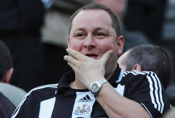 NEWCASTLE-UPON-TYNE, UNITED KINGDOM - NOVEMBER 03:  Mike Ashley, owner of Newcastle United looks on during the Barclays Premier League match between Newcastle United and Portsmouth at St.James' Park on November 03, 2007 in Newcastle Upon Tyne, England.  (Photo by Matthew Lewis/Getty Images)