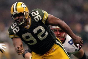 26 Jan 1997:  Defensive lineman Reggie White of the Green Bay Packers moves down the field during Super Bowl XXXI against the New England Patriots at the Superdome in New Orleans, Louisiana.  The Packers won the game, 35-21. Mandatory Credit: Doug Pensing