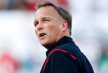 JACKSONVILLE, FL - OCTOBER 31:  Head coach Mark Richt of the Georgia Bulldogs looks on during the game against the Florida Gators at Jacksonville Municipal Stadium on October 31, 2009 in Jacksonville, Florida.  (Photo by Kevin C. Cox/Getty Images)