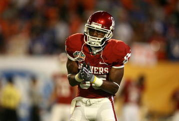 MIAMI - JANUARY 08:  Ryan Broyles #85 of the Oklahoma Sooners gets fired up during warm-ups against the Florida Gators during the FedEx BCS National Championship game at Dolphin Stadium on January 8, 2009 in Miami, Florida.  (Photo by Doug Benc/Getty Images)