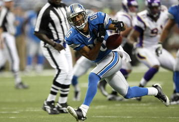 DETROIT - SEPTEMBER 20:  Wide receiver Dennis Northcutt #86 of the Detroit Lions can't hold onto a pass attempt against the Minnesota Vikings at Ford Field on September 20, 2009 in Detroit, Michigan. The Vikings won 27-13.  (Photo by Stephen Dunn/Getty Images)