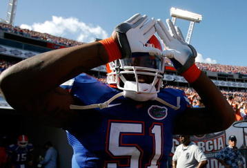 JACKSONVILLE, FL - OCTOBER 31:  Brandon Spikes #51 of the Florida Gators rushes onto the field to face the Georgia Bulldogs at Jacksonville Municipal Stadium on October 31, 2009 in Jacksonville, Florida.  (Photo by Kevin C. Cox/Getty Images)