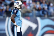 NASHVILLE, TN - NOVEMBER 01:  Vince Young #10 of the Tennessee Titans waits for a play against the Jacksonville Jaguars during their game at LP Field on November 1, 2009 in Nashville, Tennessee.  (Photo by Streeter Lecka/Getty Images)