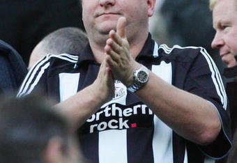 NEWCASTLE-UPON-TYNE, UNITED KINGDOM - NOVEMBER 03: Mike Ashley, Owner of Newcastle United looks on during the Barclays Premier League match between Newcastle United and Portsmouth at St.James Park on November 03, 2007 in Newcastle, England.  (Photo by Matthew Lewis/Getty Images)