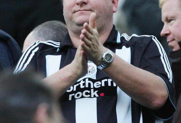 NEWCASTLE-UPON-TYNE, UNITED KINGDOM - NOVEMBER 03: Mike Ashley, Owner of Newcastle United looks on during the Barclays Premier League match between Newcastle United and Portsmouth at St.James Park on November 03, 2007 in Newcastle, England.  (Photo by Matthew Lewis/Getty Images)
