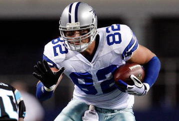 ARLINGTON, TX - SEPTEMBER 28:  Tight end Jason Witten #82 of the Dallas Cowboys at Cowboys Stadium on September 28, 2009 in Arlington, Texas.  (Photo by Ronald Martinez/Getty Images)