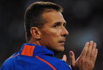 STARKVILLE, MS - OCTOBER 24:  Head coach Urban Meyer of the University of Florida Gators, during pre game warmup up against the Mississippi State Bulldogs, at Davis Wade Stadium on  October 24, 2009 in Starkville, Mississippi  (Photo by Rick Dole/Getty Images)
