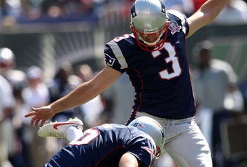 EAST RUTHERFORD, NJ - SEPTEMBER 20: Stephen Gostkowski #3 of the New England Patriots kicks against the New York Jets at Giants Stadium on September 20, 2009 in East Rutherford, New Jersey.  (Photo by Nick Laham/Getty Images)