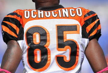 BALTIMORE - OCTOBER 11:  Chad Ochocinco #85 of the Cincinnati Bengals warms up before the game against the Baltimore Ravens at M&T Bank Stadium on October 11, 2009 in Baltimore, Maryland. The Bengals defeated the Ravens 17-14. (Photo by Larry French/Getty Images)