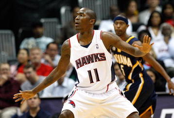 ATLANTA - OCTOBER 28:  Jamal Crawford #11 of the Atlanta Hawks against the Indiana Pacers at Philips Arena on October 28, 2009 in Atlanta, Georgia.  (Photo by Kevin C. Cox/Getty Images)