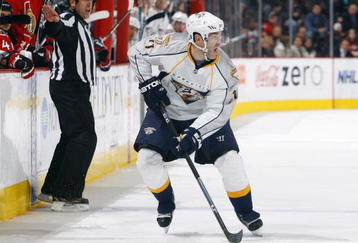 OTTAWA, ON - OCTOBER 22:  J.P Dumont #71 of the Nashville Predators handles the puck against the Ottawa Senators during a game at Scotiabank Place on October 22, 2009 in Ottawa, Canada.  (Photo by Phillip MacCallum/Getty Images)