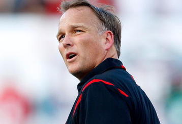 JACKSONVILLE, FL - OCTOBER 31:  Head coach Mark Richt of the Georgia Bulldogs looks on during the game against the Florida Gators at Jacksonville Municipal Stadium on October 31, 2009 in Jacksonville, Florida.  (Photo by Kevin C. Cox/Getty Images)