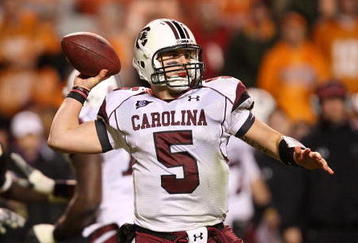 KNOXVILLE, TN - OCTOBER 31:  Stephen Garcia #5 of the South Carolina Gamecocks drops back to throw the ball against the Tennessee Volunteers at Neyland Stadium on October 31, 2009 in Knoxville, Tennessee.  (Photo by Streeter Lecka/Getty Images)