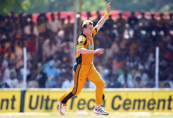 VADODARA, INDIA - OCTOBER 25:  Brett Lee of Australia celebrates dismissing Virender Sehwag of India during the first One Day International match between India and Australia at Reliance Stadium on October 25, 2009 in Vadodara, India.  (Photo by Cameron Spencer/Getty Images)