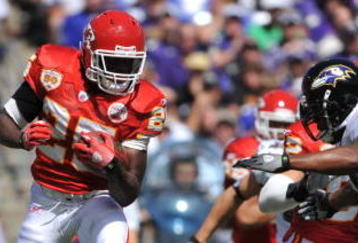 BALTIMORE - SEPTEMBER 13:  Jamaal Charles #25 of the Kansas City Chiefs runs the ball against the Baltimore Ravens at M&T Bank Stadium on September 13, 2009 in Baltimore, Maryland. The Ravens defeated the Chiefs 38-24. (Photo by Larry French/Getty Images)