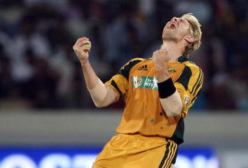 HYDERABAD, INDIA - NOVEMBER 05:  Shane Watson of Australia celebrates after taking the wicket of Yuvraj Singh of India during the fifth One Day International match between India and Australia at Rajiv Gandhi International Cricket Stadium on November 5, 2009 in Hyderabad, India.  (Photo by Mark Kolbe/Getty Images)