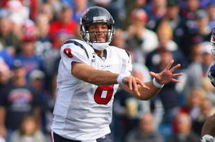 ORCHARD PARK, NY - NOVEMBER 01:  Matt Schaub #8 of the Houston Texans passes during the game against the Buffalo Bills at Ralph Wilson Stadium on November 1, 2009 in Orchard Park, New York. Houston won 31-10. (Photo by Rick Stewart/Getty Images)