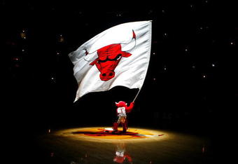 CHICAGO - DECEMBER 09:  Benny the Bull, mascot for the Chicago Bulls, waves a giant flag with the Bulls' logo on it during pregame festivities against the New York Knicks at the United Center on December 9, 2008 in Chicago, Illinois. NOTE TO USER: User expressly acknowledges and agrees that, by downloading and/or using this Photograph, user is consenting to the terms and conditions of the Getty Images License Agreement.  (Photo by Jonathan Daniel/Getty Images)