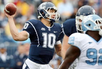 EAST HARTFORD, CT - SEPTEMBER 12:  Zach Frazer #10 of the Connecticut Huskies tries to pass the ball in the first quarter against the North Carolinia Tar Heels on September 12, 2009 at Rentschler Field in East Hartford, Connecticut.  (Photo by Elsa/Getty Images)