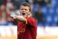 ROME, ITALY - NOVEMBER 01:  John Arne Riise  of AS Roma shouts during the Serie A match between AS Roma and Bologna FC at Stadio Olimpico on November 1, 2009 in Rome, Italy.  (Photo by Paolo Bruno/Getty Images)