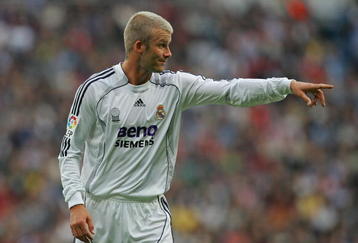 MADRID, SPAIN - MAY 26:  David Beckham of Real Madrid points during the Primera Liga match between Real Madrid and Deportivo La Coruna at the Santiago Bernabeu stadium on May 26, 2007 in Madrid, Spain.  (Photo by Denis Doyle/Getty Images)