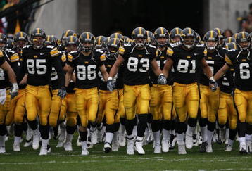IOWA CITY, IOWA - NOVEMBER 8: The Iowa Hawkeyes take the field as they take on the Penn State Nittany Lions at Kinnick Stadium on November 8, 2008 in Iowa City, Iowa. Iowa defeated Penn State  24-23. (Photo by David Purdy/Getty Images)
