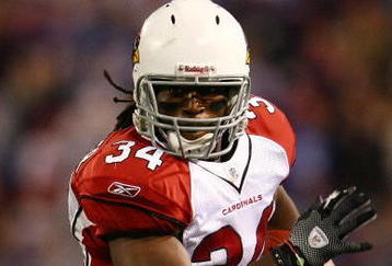 EAST RUTHERFORD, NJ - OCTOBER 25:  Tim Hightower #34 of the Arizona Cardinals makes a break against the New York Giants on October 25, 2009 at Giants Stadium in East Rutherford, New Jersey.  (Photo by Chris McGrath/Getty Images)