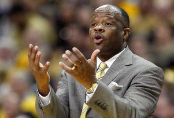 COLUMBIA, MISSOURI - FEBRUARY 14:  Head coach Mike Anderson of the Missouri Tigers reacts to the action against the Nebraska Huskers during the game on February 14, 2009 at Mizzou Arena in Columbia, Missouri. (Photo by: Jamie Squire/Getty Images)