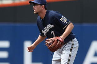 NEW YORK - APRIL 19:  J.J. Hardy #7 of the Milwaukee Brewers in the field against the New York Mets at Citi Field on April 19, 2009 in the Flushing neighborhood of the Queens borough of New York City.  (Photo by Nick Laham/Getty Images)