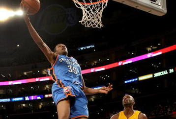 LOS ANGELES, CA - FEBRUARY 10:  Kevin Durant #35 of the Oklahoma City Thunder goes up for a shot over Lamar Odom #7 of the Los Angeles Lakers on February 10, 2009 at Staples Center in Los Angeles, California.  The Lakers won 105-98.   NOTE TO USER: User expressly acknowledges and agrees that, by downloading and/or using this Photograph, user is consenting to the terms and conditions of the Getty Images License Agreement.  (Photo by Stephen Dunn/Getty Images)