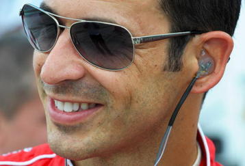 HOMESTEAD, FL - OCTOBER 09: Helio Castroneves driver of the #3 Team Penske Dallara Honda during practice for the IndyCar Series Firestone Indy 300 on October 9, 2009 at the Homestead-Miami Speedway in Homestead, Florida.  (Photo by Robert Laberge/Getty Images)