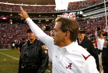 TUSCALOOSA, AL - OCTOBER 24:  Head coach Nick Saban of the Alabama Crimson Tide celebrates after their 12-10 win over the Tennessee Volunteers at Bryant-Denny Stadium on October 24, 2009 in Tuscaloosa, Alabama.  (Photo by Kevin C. Cox/Getty Images)