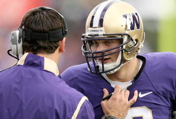SEATTLE - OCTOBER 24:  Head coach Steve Sarkisian of the Washington Huskies talks with quarterback Jake Locker #10 during the game against the Oregon Ducks on October 24, 2009 at Husky Stadium in Seattle, Washington. The Ducks defeated the Huskies 43-19. (Photo by Otto Greule Jr/Getty Images)