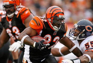 CINCINNATI - OCTOBER 25:  Cedric Benson #32 of the Cincinnati Bengals runs with the ball during the NFL game against the Chicago Bears at Paul Brown Stadium on October 25, 2009 in Cincinnati, Ohio.  The Bengals won 45-10.  (Photo by Andy Lyons/Getty Images)