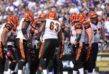 BALTIMORE - OCTOBER 11:  The Cincinnati Bengals offense huddles during the game against the Baltimore Ravens at M&T Bank Stadium on October 11, 2009 in Baltimore, Maryland. The Bengals defeated the Ravens 17-14. (Photo by Larry French/Getty Images)