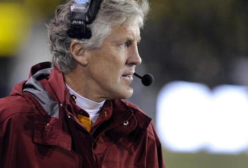 EUGENE, OR - OCTOBER 31: Head coach Pete Carroll of the USC Trojans looks out at the action on the field in the third quarter of the game against the Oregon Ducks at Autzen Stadium on October 31, 2009 in Eugene, Oregon. Oregon defeated USC 47-20. (Photo by Steve Dykes/Getty Images)