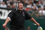 OAKLAND, CA - OCTOBER 18:  Head coach Tom Cable of the Oakland Raiders looks on against the Philadelphia Eagles during an NFL game at the Oakland-Alameda County Coliseum on October 18, 2009 in Oakland, California.  (Photo by Jed Jacobsohn/Getty Images)