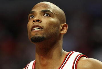 CHICAGO - OCTOBER 29: Taj Gibson #22 of the Chicago Bulls waits for a foul shot against the San Antonio Spurs at the United Center on October 29, 2009 in Chicago, Illinois. The Bulls defeated the Spurs 92-85. (Photo by Jonathan Daniel/Getty Images)
