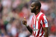 SUNDERLAND, ENGLAND - SEPTEMBER 27: Darren Bent of Sunderland gives the thumbs up during the Barclays Premier League match between Sunderland and Wolverhampton Wanderers at the Stadium of Light on September 27, 2009 in Sunderland, England. (Photo by Phil Cole/Getty Images)