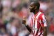 SUNDERLAND, ENGLAND - SEPTEMBER 27: Darren Bent of Sunderland gives the thumbs up during the Barclays Premier League match between Sunderland and Wolverhampton Wanderers at the Stadium of Light on September 27, 2009 in Sunderland, England. (Photo by Phil Cole/Getty Images)