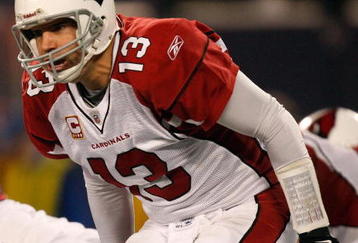 EAST RUTHERFORD, NJ - OCTOBER 25:  Kurt Warner #13 of the Arizona Cardinals calls out orders against the New York Giants on October 25, 2009 at Giants Stadium in East Rutherford, New Jersey.  (Photo by Jared Wickerham/Getty Images)