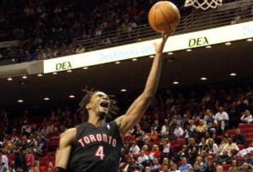 ORLANDO, FL - NOVEMBER 18:  Chris Bosh #4 of the Toronta Raptors scores during a game against the Orlando Magic on November 18, 2008 at Amway Arena in Orlando, Florida.  NOTE TO USER: User expressly acknowledges and agrees that, by downloading and/or using this Photograph, user is consenting to the terms and conditions of the Getty Images License Agreement.  (Photo by Sam Greenwood/Getty Images)
